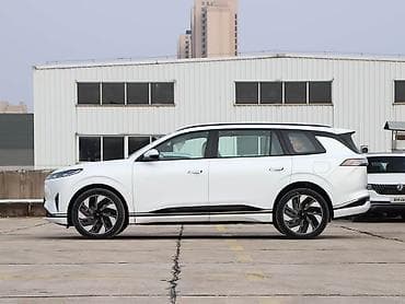 byd e7: Dongfeng eπ 008 Электрический кроссовер (черный кузов) Особенности и — 4