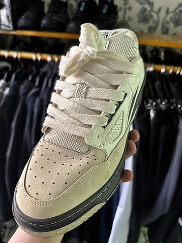 красовку: Кроссовки низкие, бежево‑чёрная расцветка. - Верх комбинированный — 2