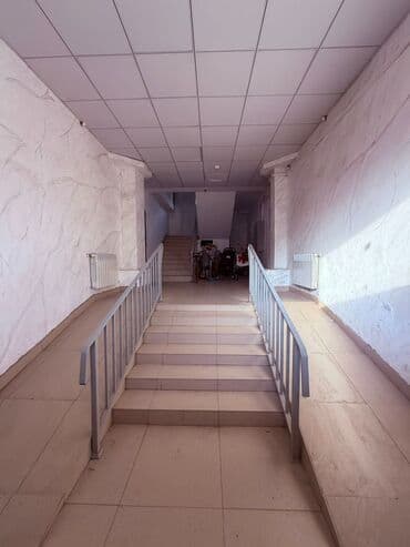 долгосрочная аренда домов в бишкеке: 1 комната, 32 м², Индивидуалка, 3 этаж, Евроремонт — 5