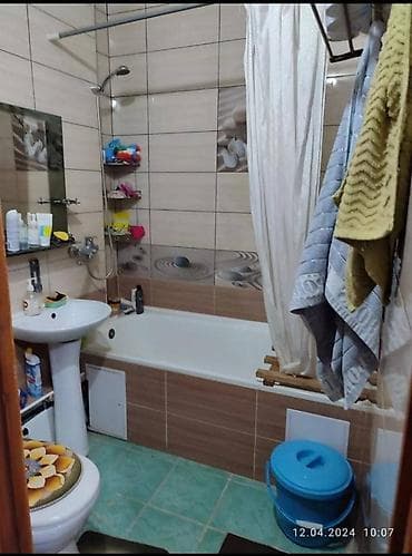 Квартиры: 1 комната, 51 м², 106 серия, 4 этаж, Старый ремонт — 3