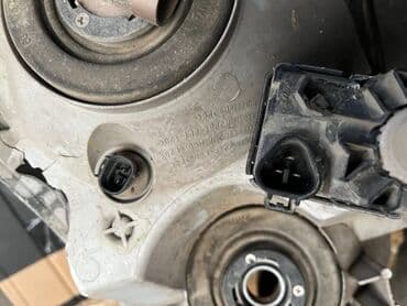 где можно купить реборна: Toyota Fortuner Фара, Тойота Фортунер Фара. Фара Передняя права, 2006 — 3