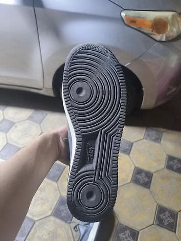 Мырзалардын бут кийими: Эркектердин кроссовкасы, 44, Nike, Колдонулган, түсү - Боз, Өзү алып кетүү — 4