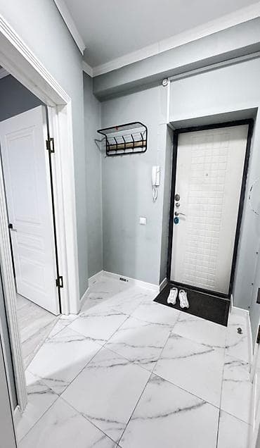 продаю гараж аламедин 1: Срочно продаю 1 к.кв. в Аламедин-1, дом 34/1. Рядом с кафе Жасмин — 5