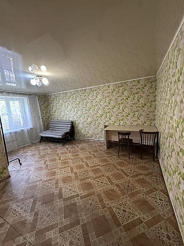 локал: 1 комната, 30 м², Хрущевка, 1 этаж — 1