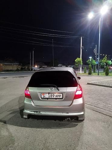 subaru forester 2001: Honda Fit: 2003 г., 1.5 л, Бензин, Хэтчбэк — 5