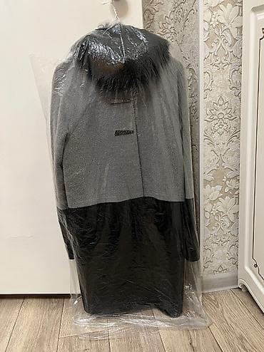 second hand: Продаю пальто 36 (42) размер Италия 60% шерсть мех натуралка( можно — 2