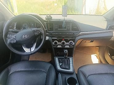 Продажа авто: Hyundai Elantra: 2019 г., 1.6 л, Автомат, Бензин, Седан — 3