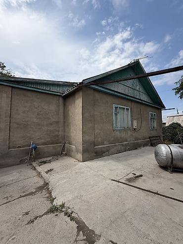 act building: 📍В Сокулуке продается дом расположенный на участке 15 соток. 🏷️Об — 3