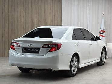 Унаа: Toyota Camry: 2013 г., 2.5 л, Автомат, Бензин, Седан — 6