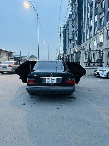 машинаны: Mercedes-Benz W124: 1994 г., 2.2 л, Автомат, Бензин, Седан — 5