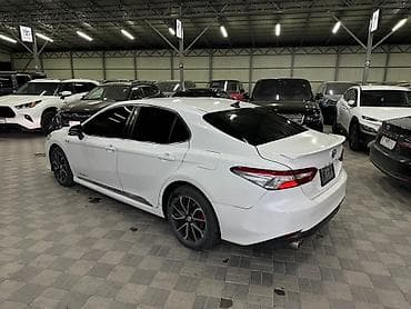 windom 2003: Toyota Camry: 2018 г., 2.5 л, Автомат, Гибрид — 4