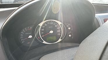 Транспорт: Hyundai Tucson: 2006 г., 2 л, Механика, Бензин — 8