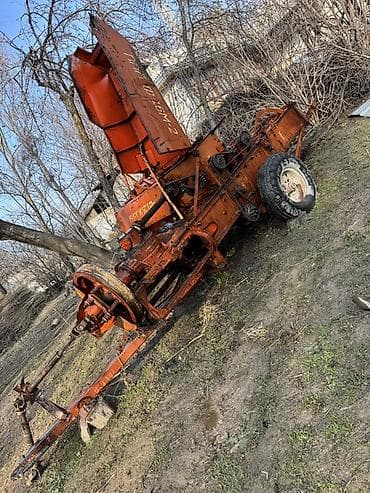 Пресс-подборщик для тракторов (надпись «Киргизстан» на корпусе) — 4