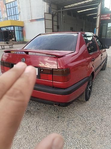 q7 audi: Volkswagen Vento: 1993 г., 1.8 л, Механика, Бензин, Седан — 5