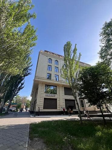 800: Продажа офисов 1700 м², С ремонтом, Бизнес центр, 2 этаж — 1