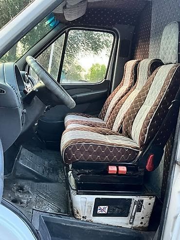 зил дизиль: Легкий грузовик, Mercedes-Benz, Стандарт — 2