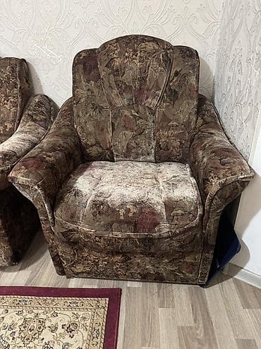 продам мебель б: Прямой диван, Б/у — 5