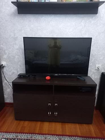 тумба под телевизор дерево: Тумба и подставка для телевизора, Напольная, ЛДСП, цвет - Коричневый — 1