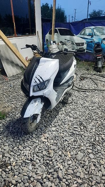 скутер маленкий: Скутер/мопед малокубатурный, городского типа. Основные характеристики — 6