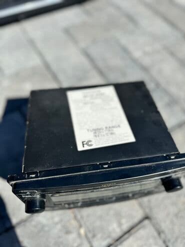 runx alex: Решетка радиатора,штатный магнитофон,полик
Toyota 4Runner — 5