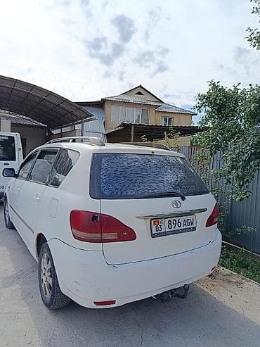 Toyota Avensis Verso: 2003 г., 2 л, Механика, Дизель, Минивэн — 8