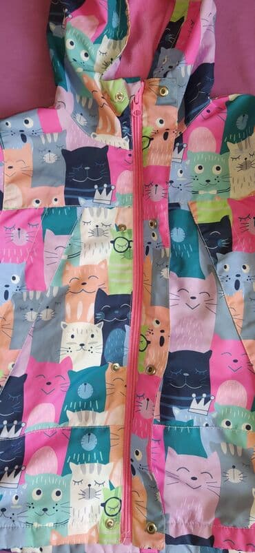 дождевик куртка: Яркая и практичная детская куртка-дождевик с капюшоном, украшенная — 3