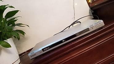 Продаю DVD Sony 
Состояние отл. Всё работает!
Цена 1500с