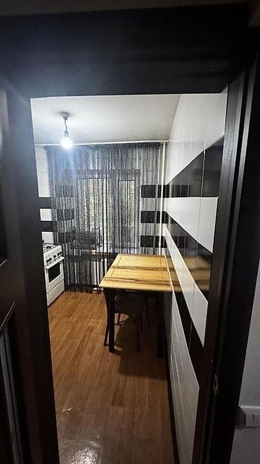 sky: 2 комнаты, 42 м², Ата-Тюрк парк Хрущевка, 1 этаж, Косметический ремонт — 2