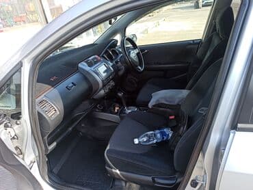 бензиновый скутер м8: Honda Fit: 2003 г., 1.5 л, Автомат, Бензин, Хэтчбэк — 6