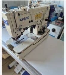 швейное оборудование в рассрочку: Продаю машинки в отличном состоянии пользовались немного. срочно — 1