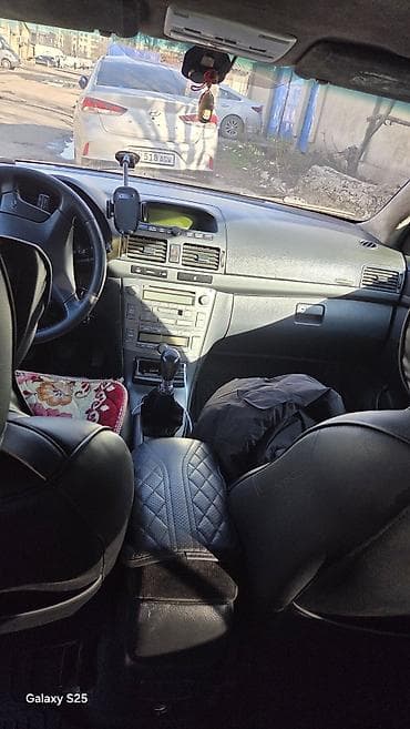 avensis: Toyota Avensis: 2003 г., 2 л, Ручные, Дизель, Седан — 3