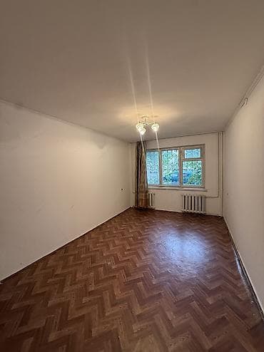 продаю квартиру 9микрайоне: 1 комната, 32 м², 104 серия, 1 этаж, Косметический ремонт — 2