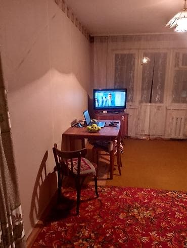 2 комнаты, 52 м², 104 серия, 2 этаж, Старый ремонт