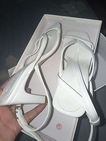 Сандалдар жана шлепкалар: Белые женские босоножки Pumps Up. - Цвет: белый - Дизайн: тонкие — 1