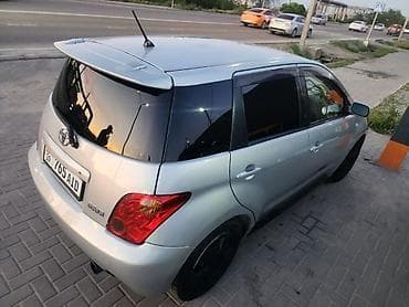 таеиа ист: Toyota Ist: 2003 г., 1.5 л, Автомат, Газ, Хэтчбэк — 2
