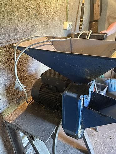 пш метр: Электрическая зернодробилка/кормодробилка - Тип: стационарная — 3