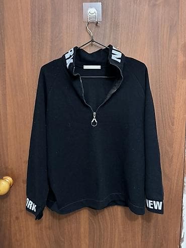 футболка hba: Черная толстовка/лонгслив с воротником-стойкой и молнией до середины — 1