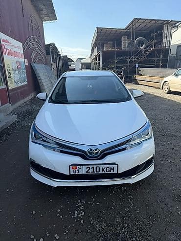 mazda 3 2005: Toyota Corolla: 2019 г., 1.8 л, Автомат, Электромобиль, Седан — 1