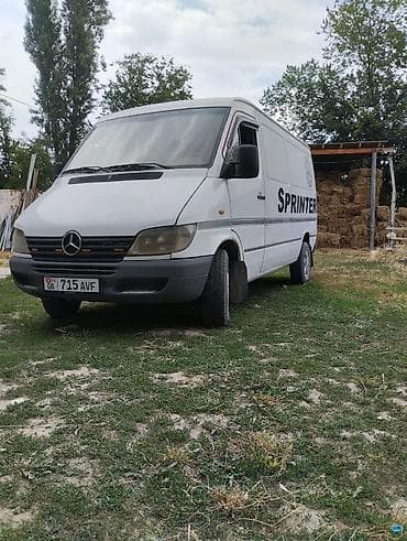infinity fx35: Легкий грузовик, Mercedes-Benz, Стандарт, 2 т, Б/у — 1