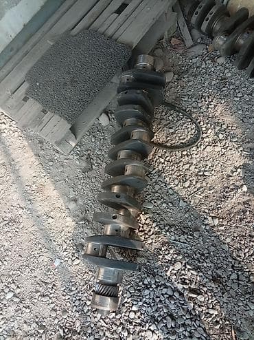 Детали салона: Коленвалы Howo — 2