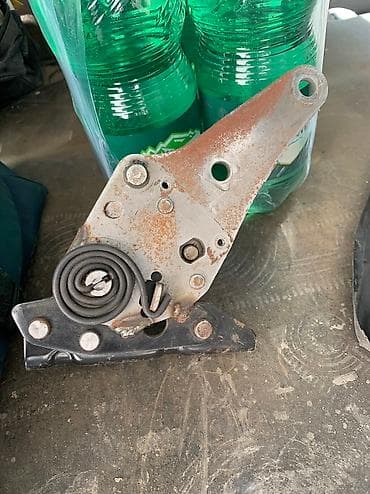 Сиденья: Заднее сиденье, Кожа, Nissan 1999 г., Б/у — 1