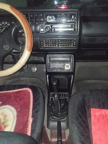 с последующим выкуп: Volkswagen Golf: 1988 г., 1.6 л, Бензин, Хэтчбэк — 5