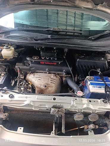 фори: Toyota Ipsum: 2002 г., 2.4 л, Автомат, Газ, Минивэн — 6