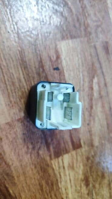 контроллеры raid 8: Toyota реле, Тойота реле. Номер реле 8 8 2 6 3 - 1 4 1 1 0. См.Фото — 2