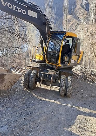 Экскаватор, Volvo, 2004 г., Колесный