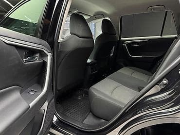 Toyota RAV4: 2021 г., 2.5 л, Автомат, Бензин, Кроссовер — 9