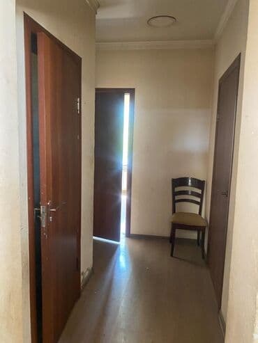 сдаю дом без хозяин: Сдается помещение 1500тыс КВ м имеются 3 сарая 1навес 1конюшня — 15