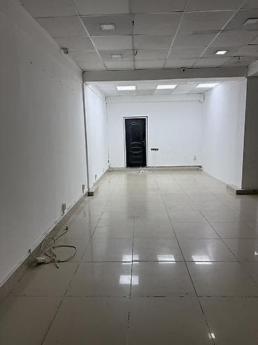 Сдаётся коммерческое помещение в проходимом месте: Адрес: ахунбаева