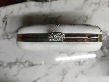 сумка клатч б у: Продаю клач, аккуратный. с ремешком — 2