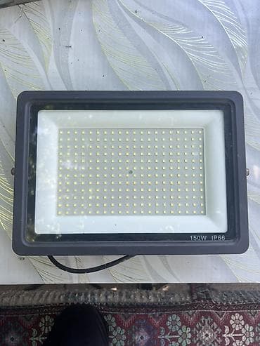 Светодиодный прожектор 150W, степень защиты IP66. - Мощность: 150 Вт